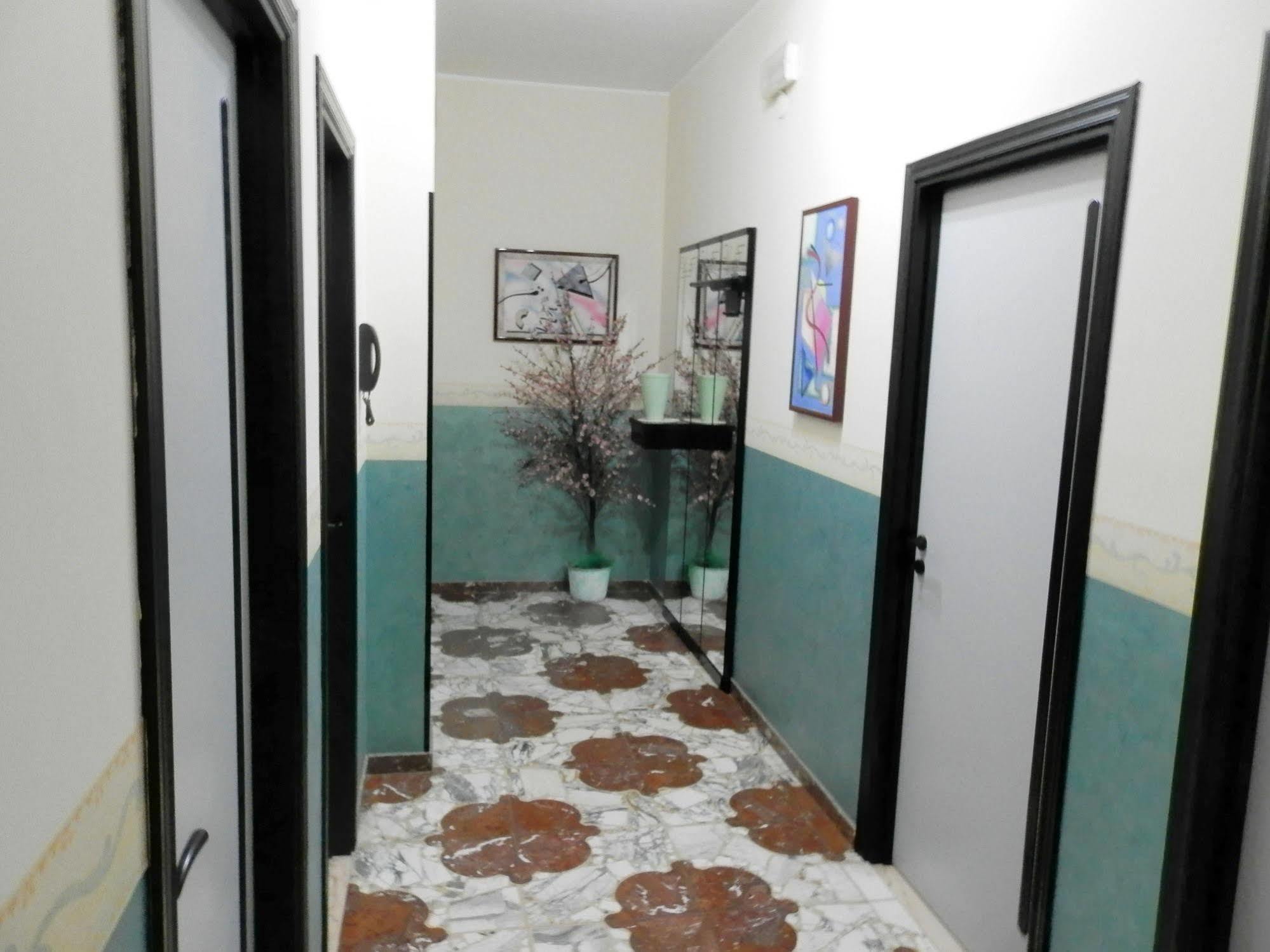 Il Giardino Delle Calendule B&B Solarino 外观 照片