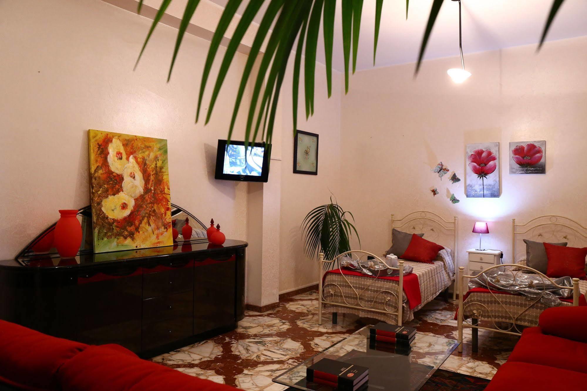 Il Giardino Delle Calendule B&B Solarino 外观 照片