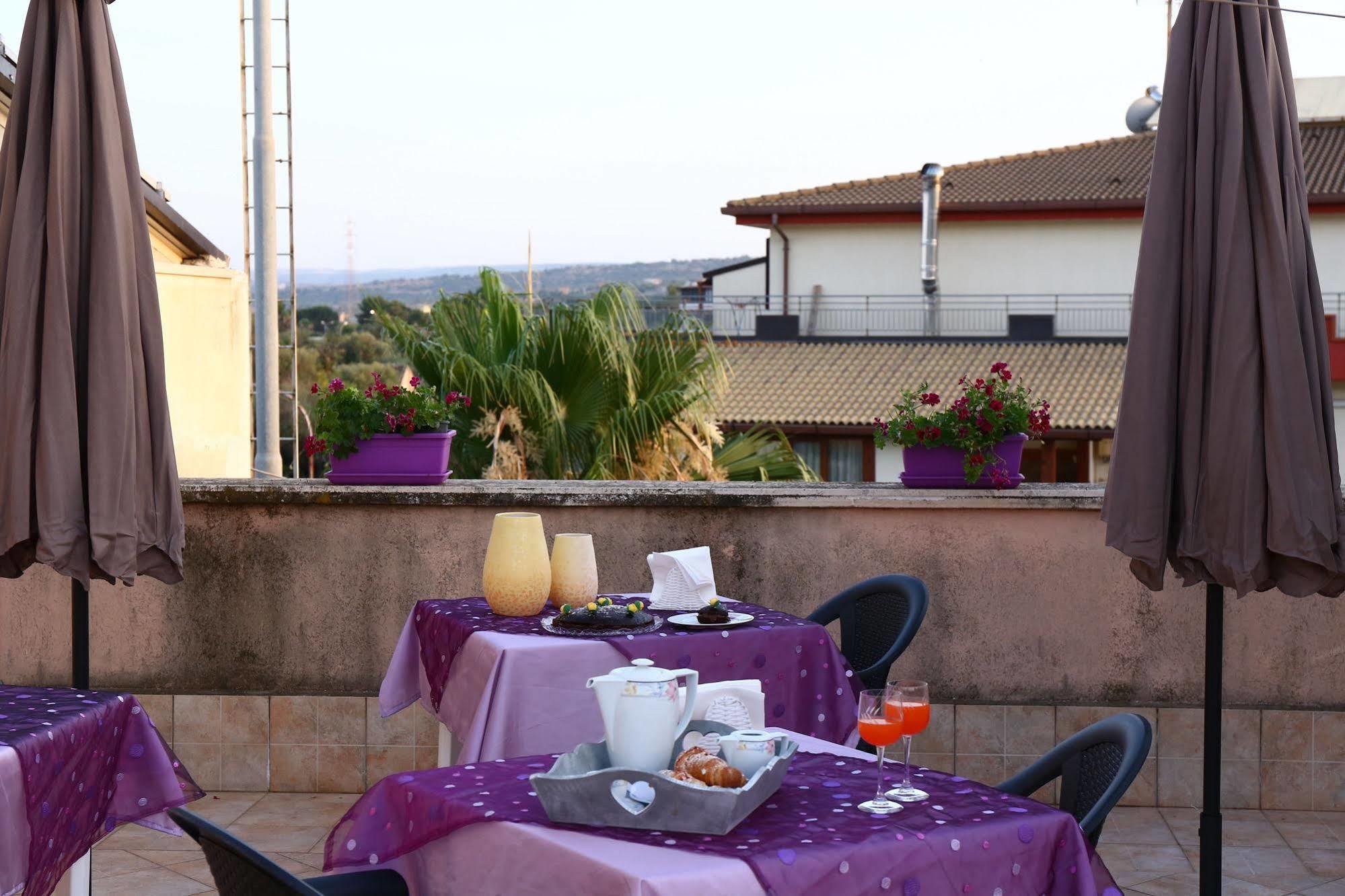 Il Giardino Delle Calendule B&B Solarino 外观 照片